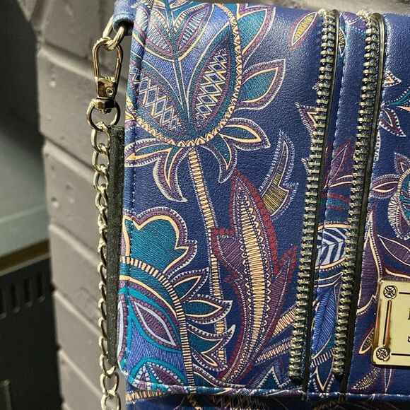 Nicole by Nicole Miller Wallet Convertible Clutch Crossbody Zipper Purse - Picture 3 of 11